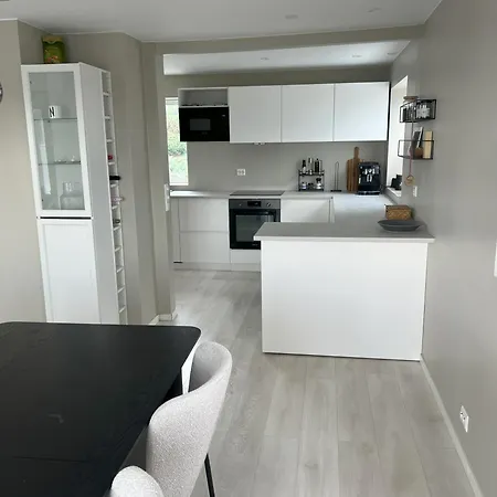 Διαμέρισμα Large House With 3 Bedrooms And A Private Garden Στάβανγκερ