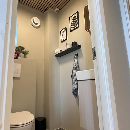 Διαμέρισμα Large House With 3 Bedrooms And A Private Garden *