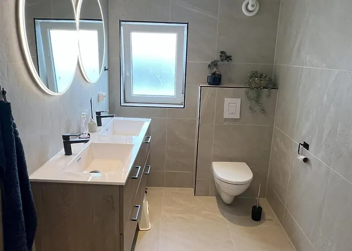 شقة Large House With 3 Bedrooms And A Private Garden ستافانجر