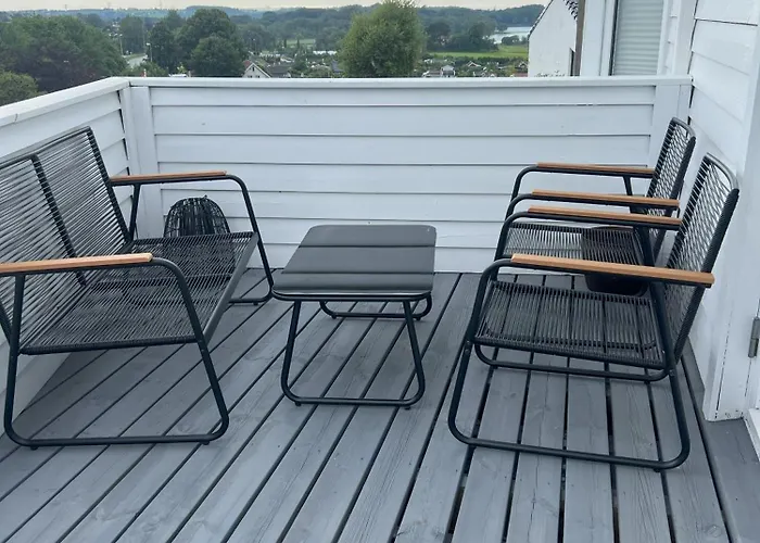 Daire Large House With 3 Bedrooms And A Private Garden *