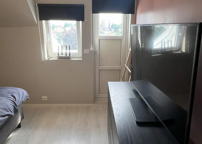 Daire Large House With 3 Bedrooms And A Private Garden