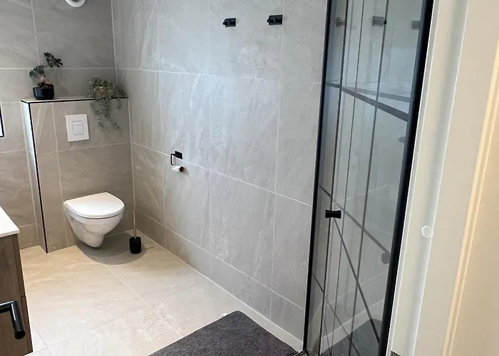 Large House With 3 Bedrooms And A Private Garden Lägenhet Stavanger